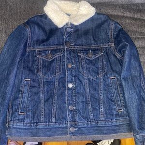 Gap boys jacket size 8(M) never worn